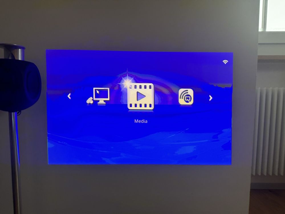 Vivitek Qumi LED Mini-Beamer mit Leinwand und Zubehör (Gebraucht) in ...
