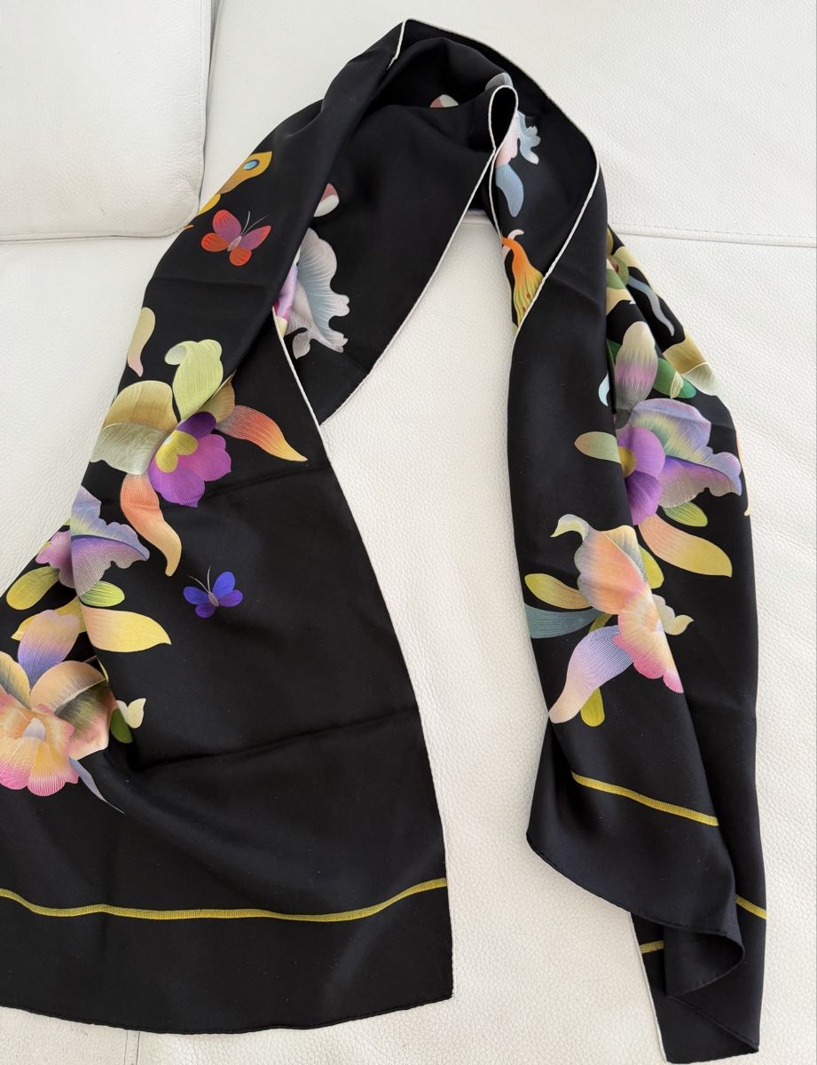 Foulards, Tücher & Schals: Seiden Schal 🌸 – Gebraucht aus Opfikon von Luis144 2