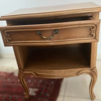 Nachttisch / Beistelltisch im Louis XV Stil – Holz
