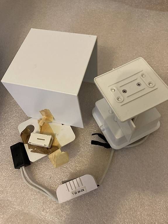 Lampes: Lampe applique murale  – D'occasion à Denges par chino37 1