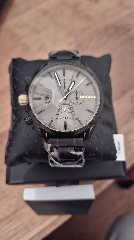 Orologi: Uhr – Usato da Lausen venduto da Fam.D.Mueller 2