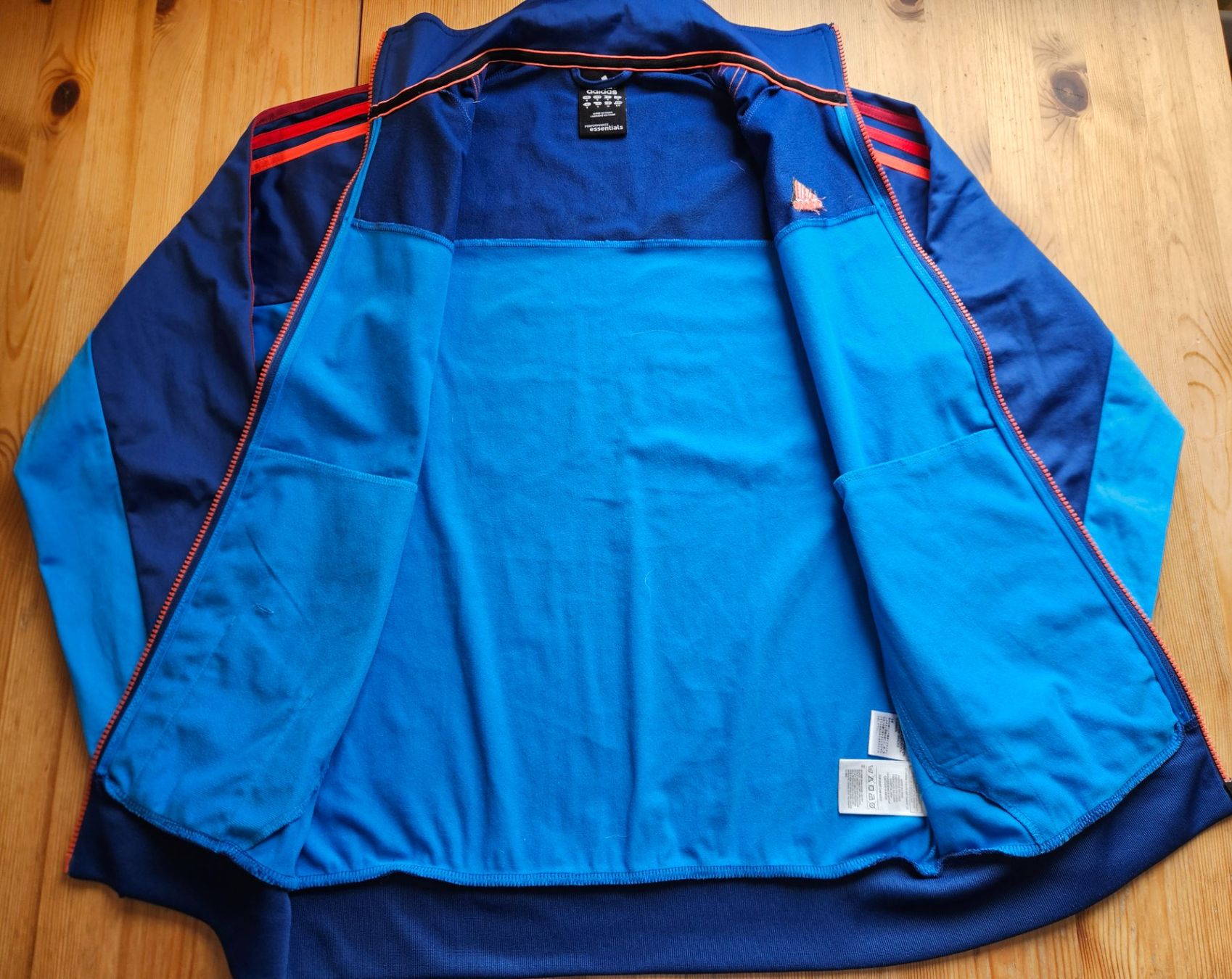 Adidas Giacche: Jacke adidas Grösse S retro – Usato da Hägglingen venduto da United-Village-Trade 3