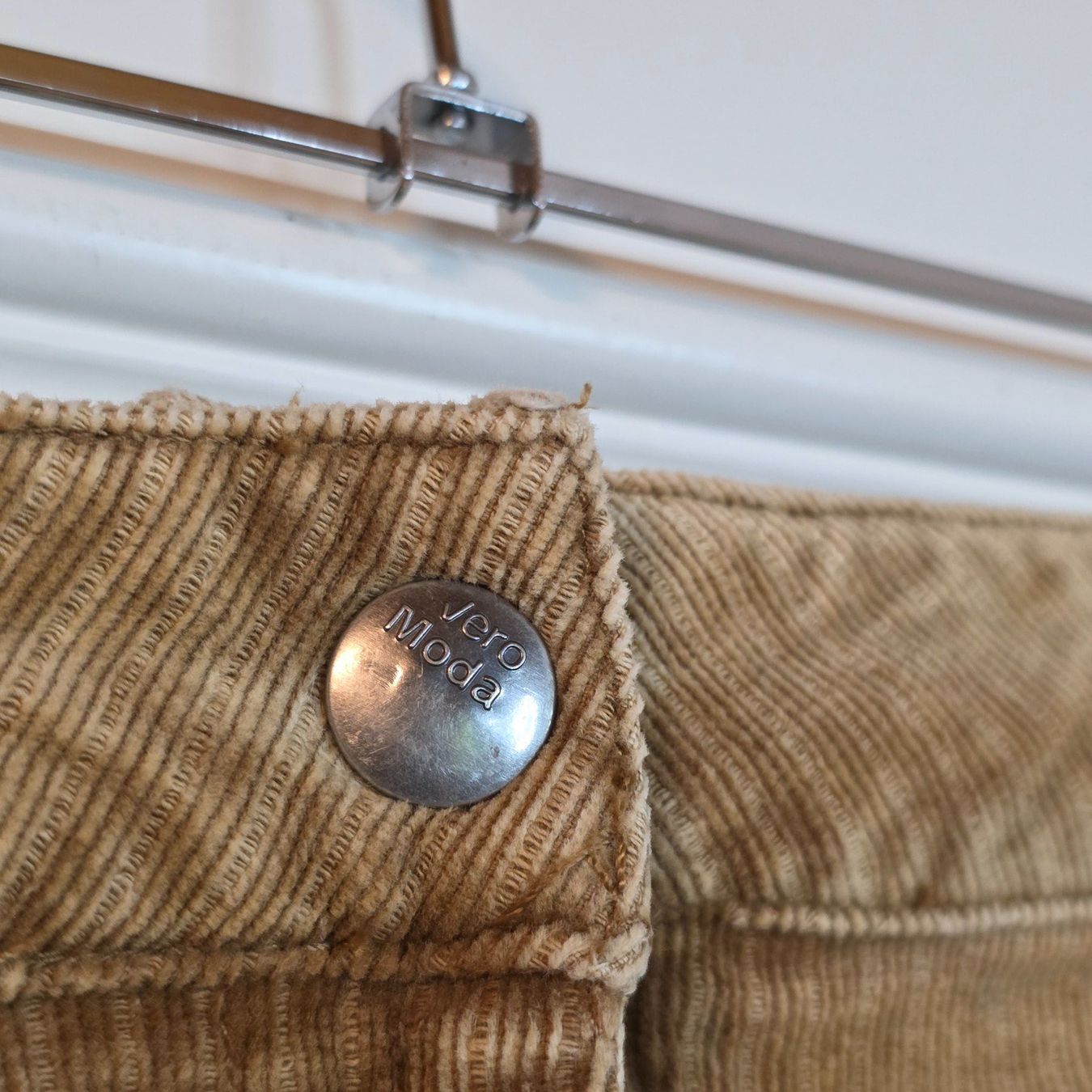 Vero Moda Gonne: Vero Moda Minirock Camel Braun Baumwolle – Usato da Wald ZH venduto da CapLux 5