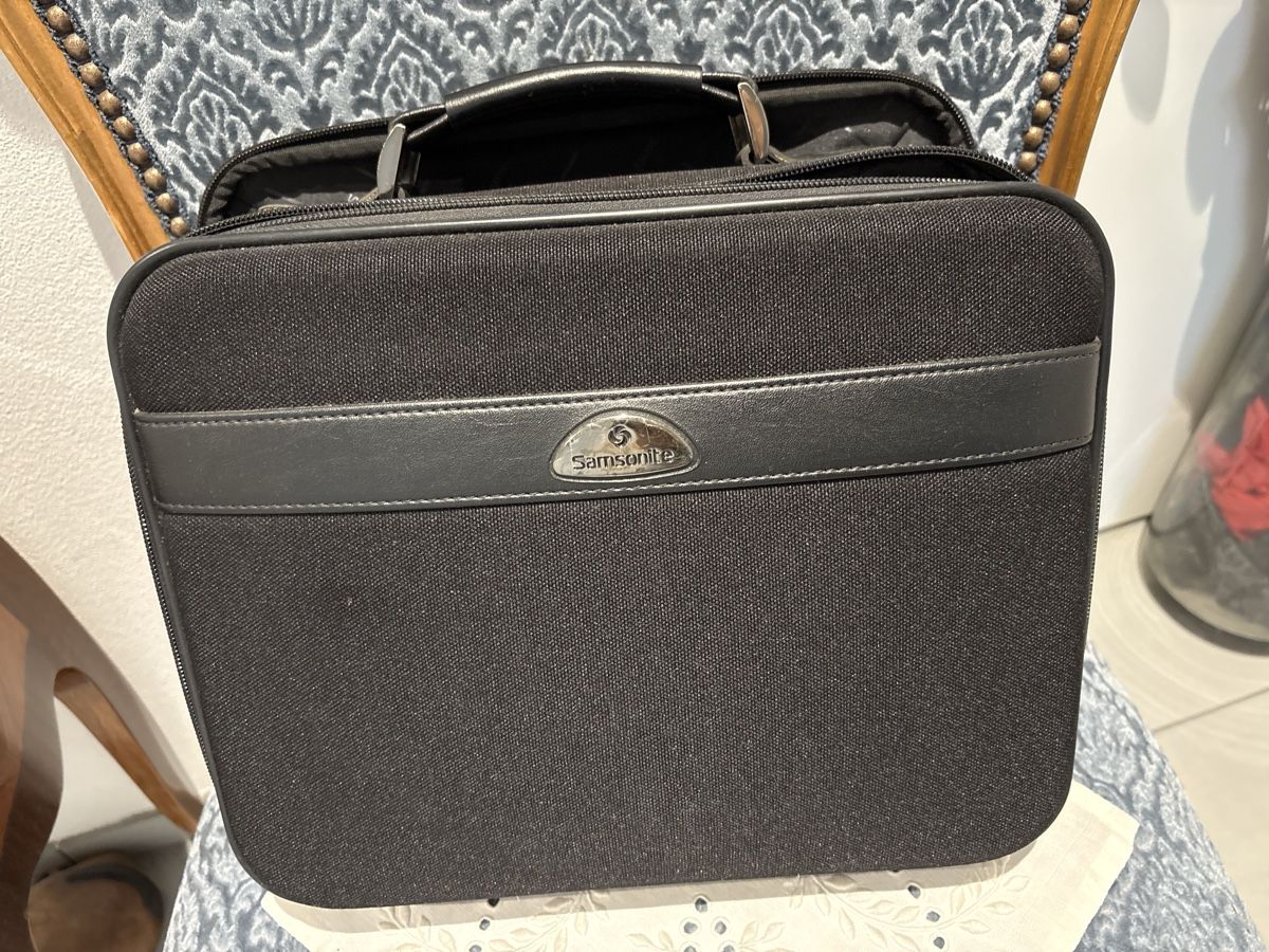Samsonite Reisekoffer: Samsonite Handgepäck Koffer  – Gebraucht aus Bellinzona von ModaLugano 2