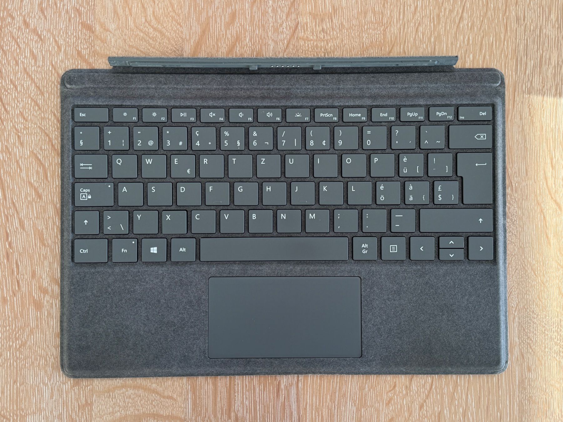 Microsoft Tastiere: Microsoft Signature Type Cover - CH, Docking – Usato da Entlebuch venduto da noemi.luisa