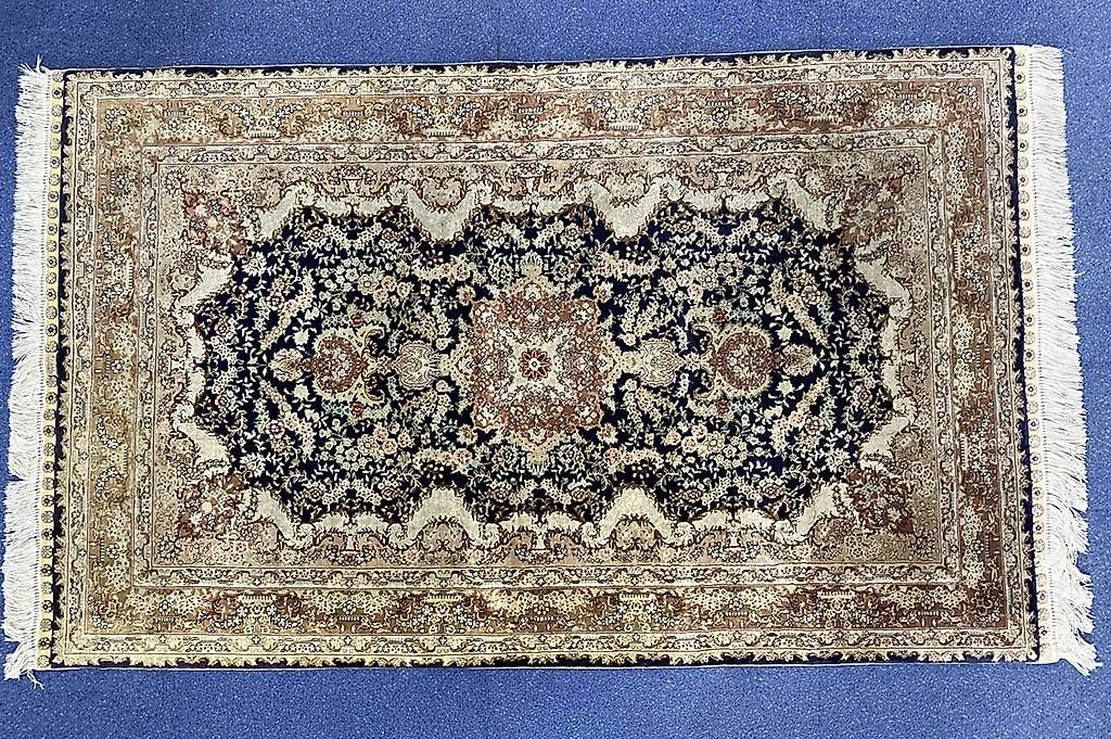 Tappeti: Seidenteppich - Türkischer Hereke Teppich aus Seide – Usato da Ballwil venduto da ClassicGallery