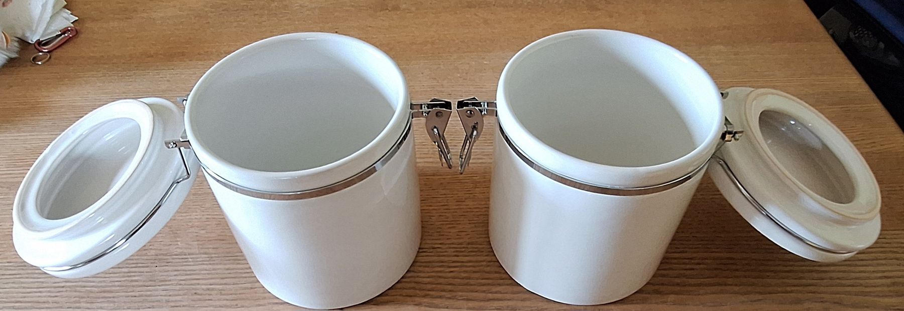 Zuckerdosen: 2 x TCM Vorratsdose, Keramik, weiss – Gebraucht aus Adlikon b. Andelfingen von Kraemse 2