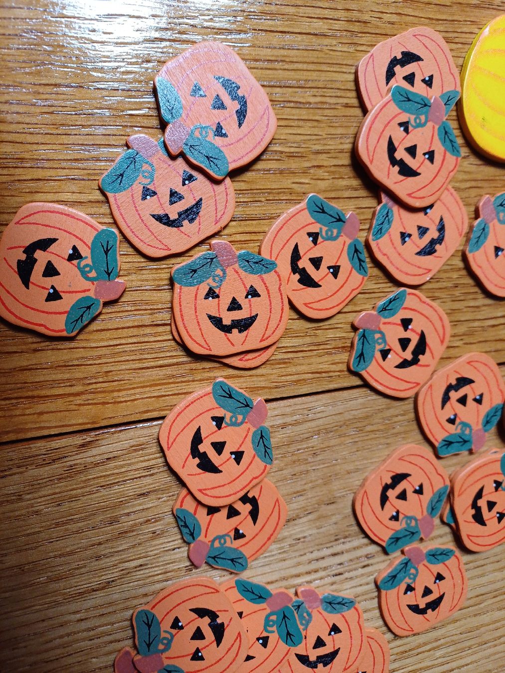 Alle Dekorationen: 39 Holzteile zu Halloween – Neu (gemäss Beschreibung) aus Gächliwil von lesidees 4