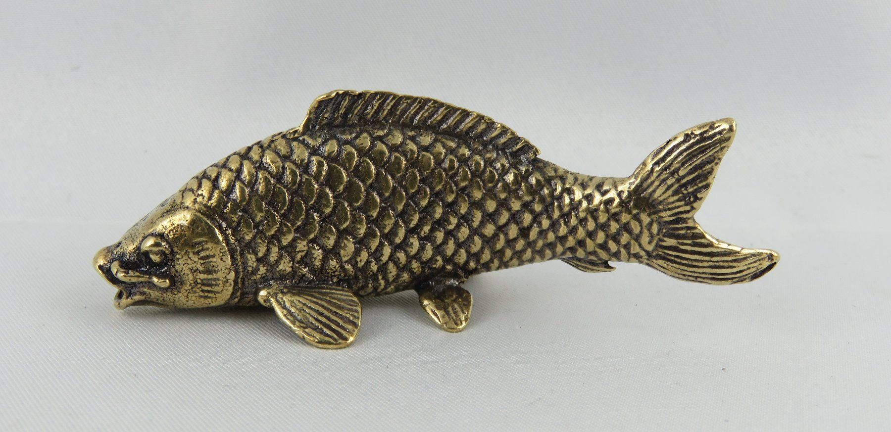 Statuette: FISCH - KARPFEN - Messing Figur - 8,1x2,8cm – Nuovo e nell'imballaggio originale da Grenchen venduto da Yamahwildstar16 4