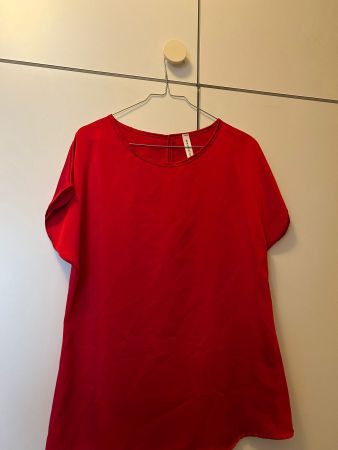 Maglietta rossa in poliestere tg. M
