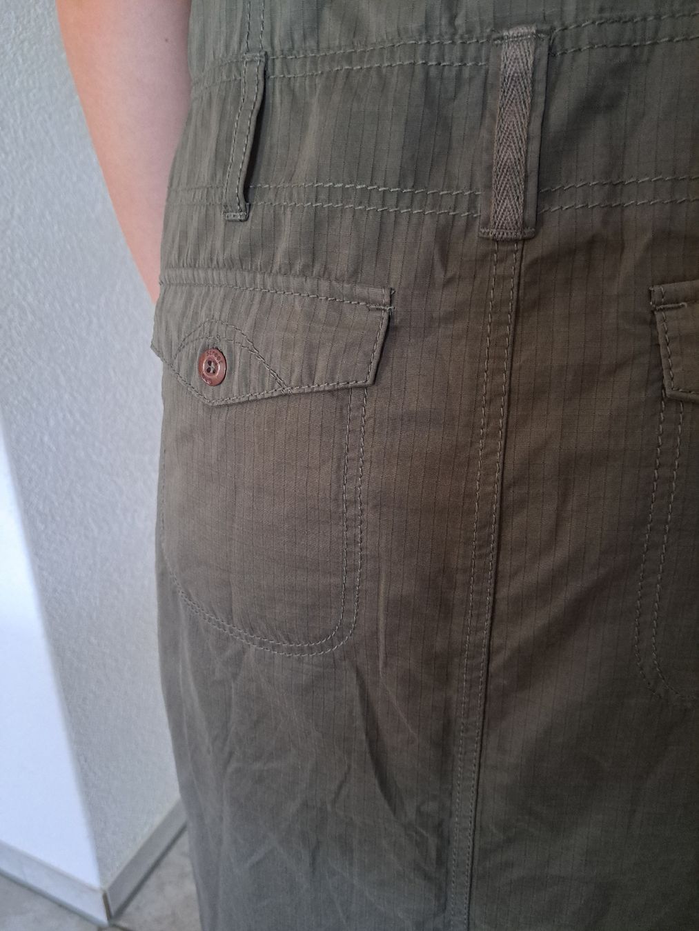 Vestiti: Maxikleid olivegrün, Grösse 42 – Usato da Oberdiessbach venduto da Noeusu 3