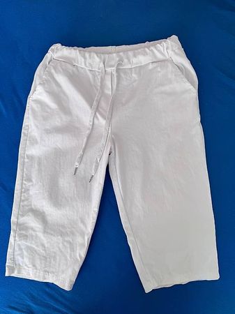 weisse 3/4 Hose Grösse L