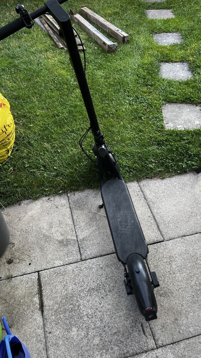 Voiturettes électriques: E Scooter 25 Kmh – D'occasion à suhr par imen62