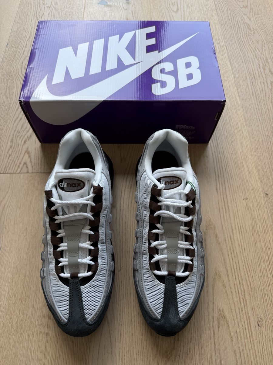 Nike Chaussures hommes: Nike SB Air Max 95 Grey - Grösse 42 – Neuf avec emballage d'origine à Eglisau par ten_8s6q 1