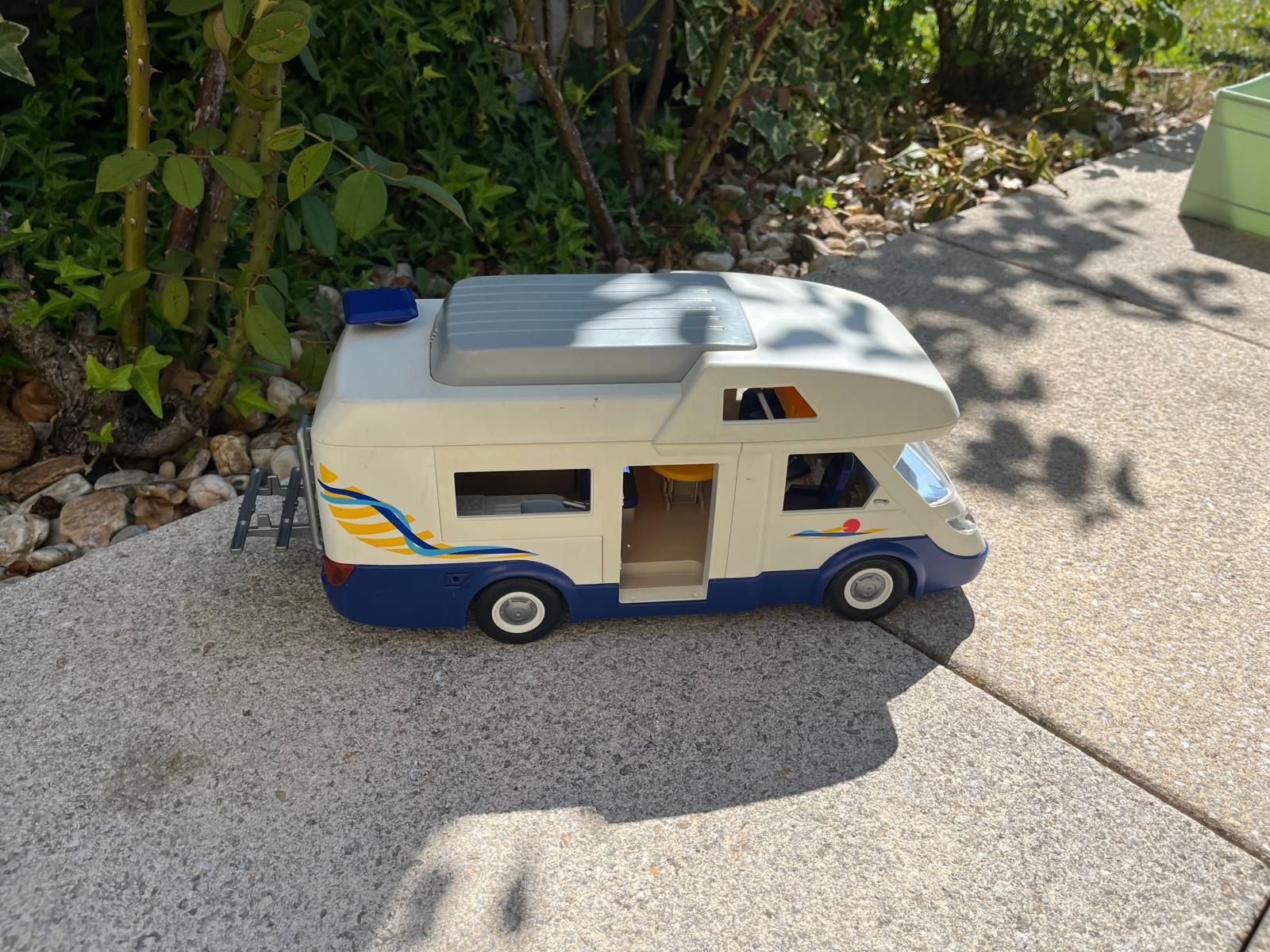 Giocattoli: Camping car – Usato da mont sur rolle venduto da vilascar