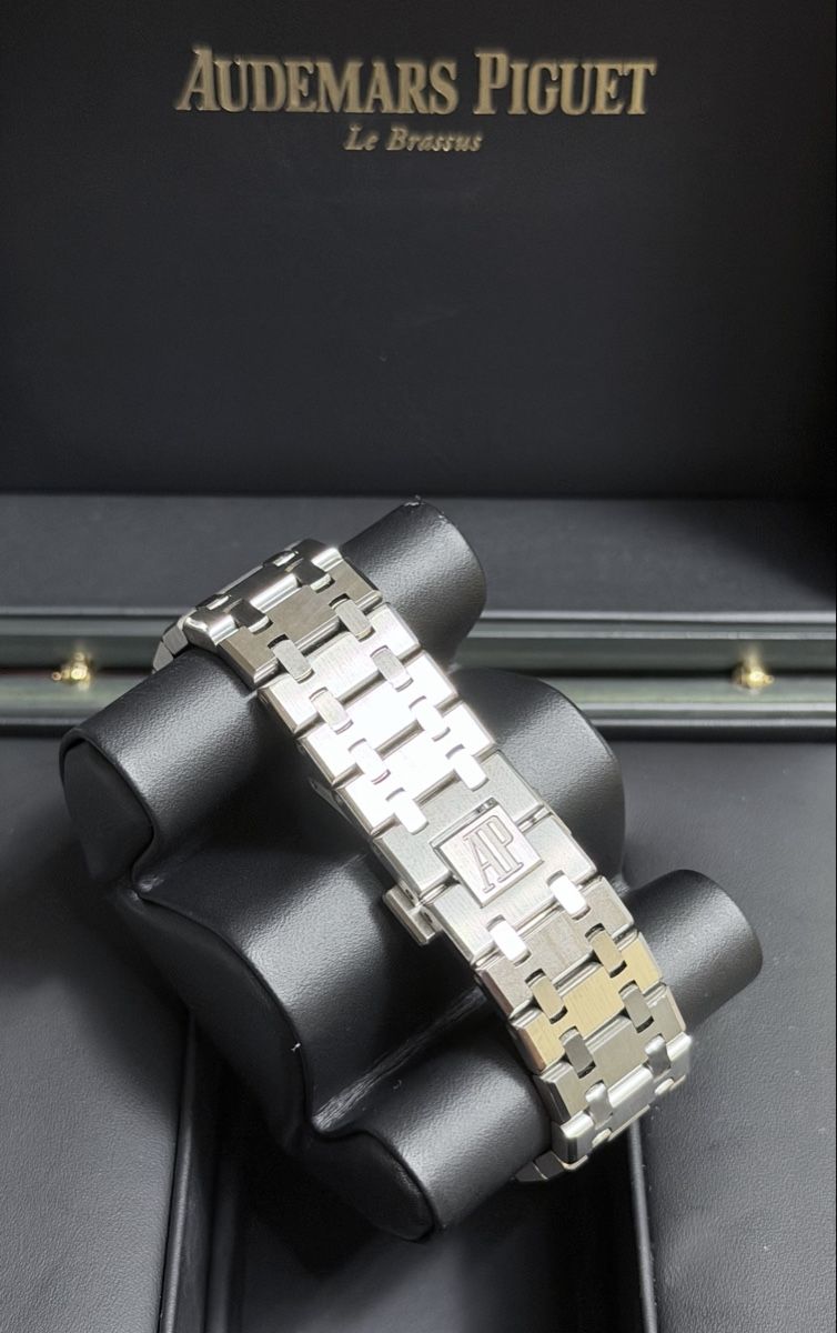Audemars Piguet Orologi: Audemars Piguet Royal Oak 41mm Black – Usato da Zürich venduto da WATCHROOM 5