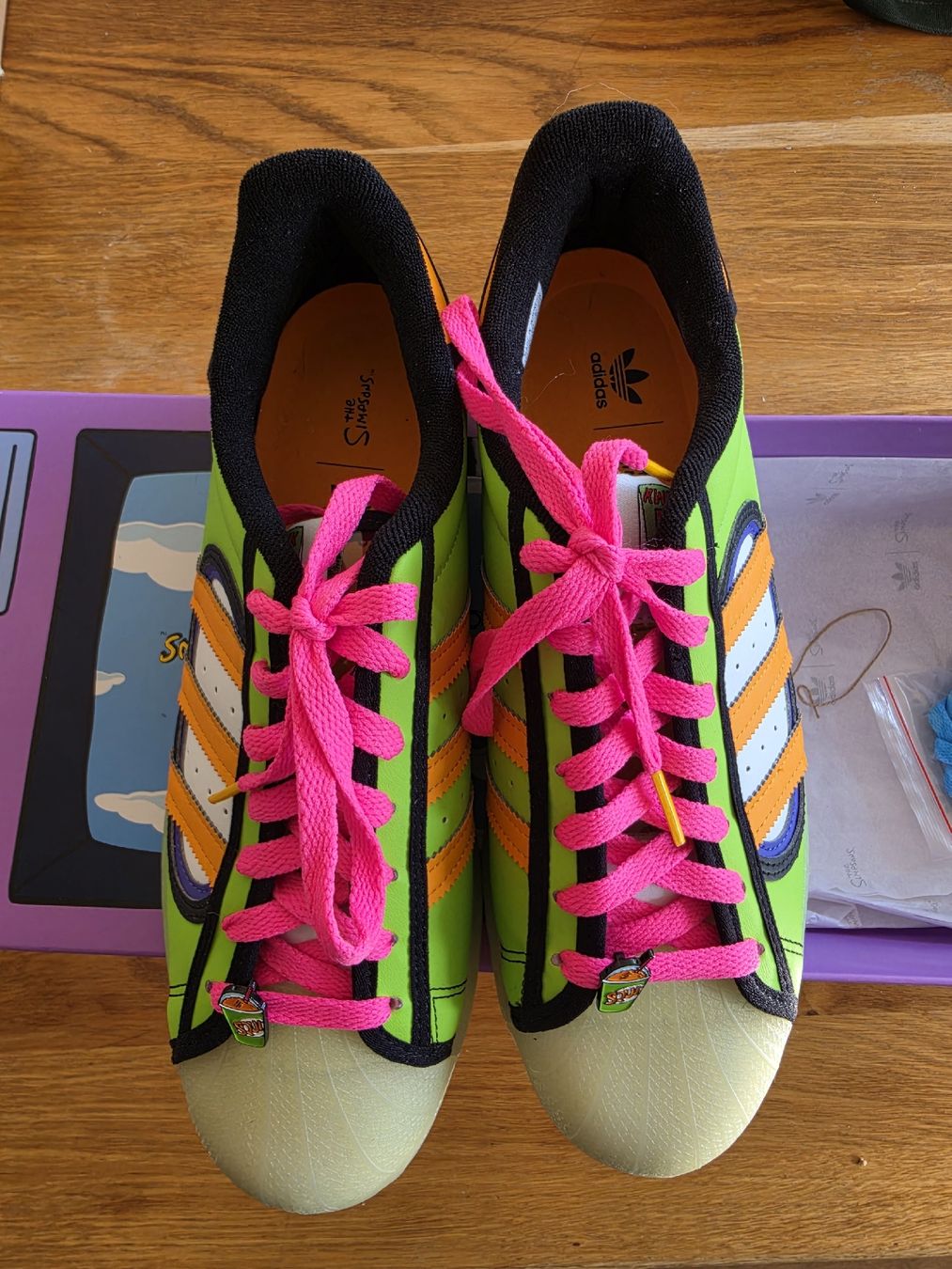 Adidas Scarpe da uomo: ADIDAS Simpsons Superstar Simpsons Squishe – Nuovo (secondo la descrizione) da Baden venduto da Seoulsy