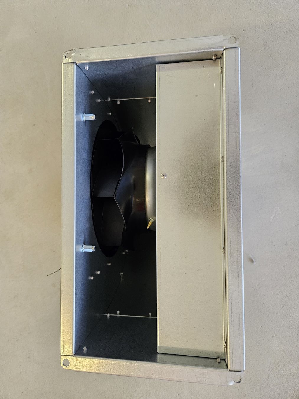 Ventilateurs: Radialventilator  – Neuf avec emballage d'origine à Regensdorf par Zem003 4