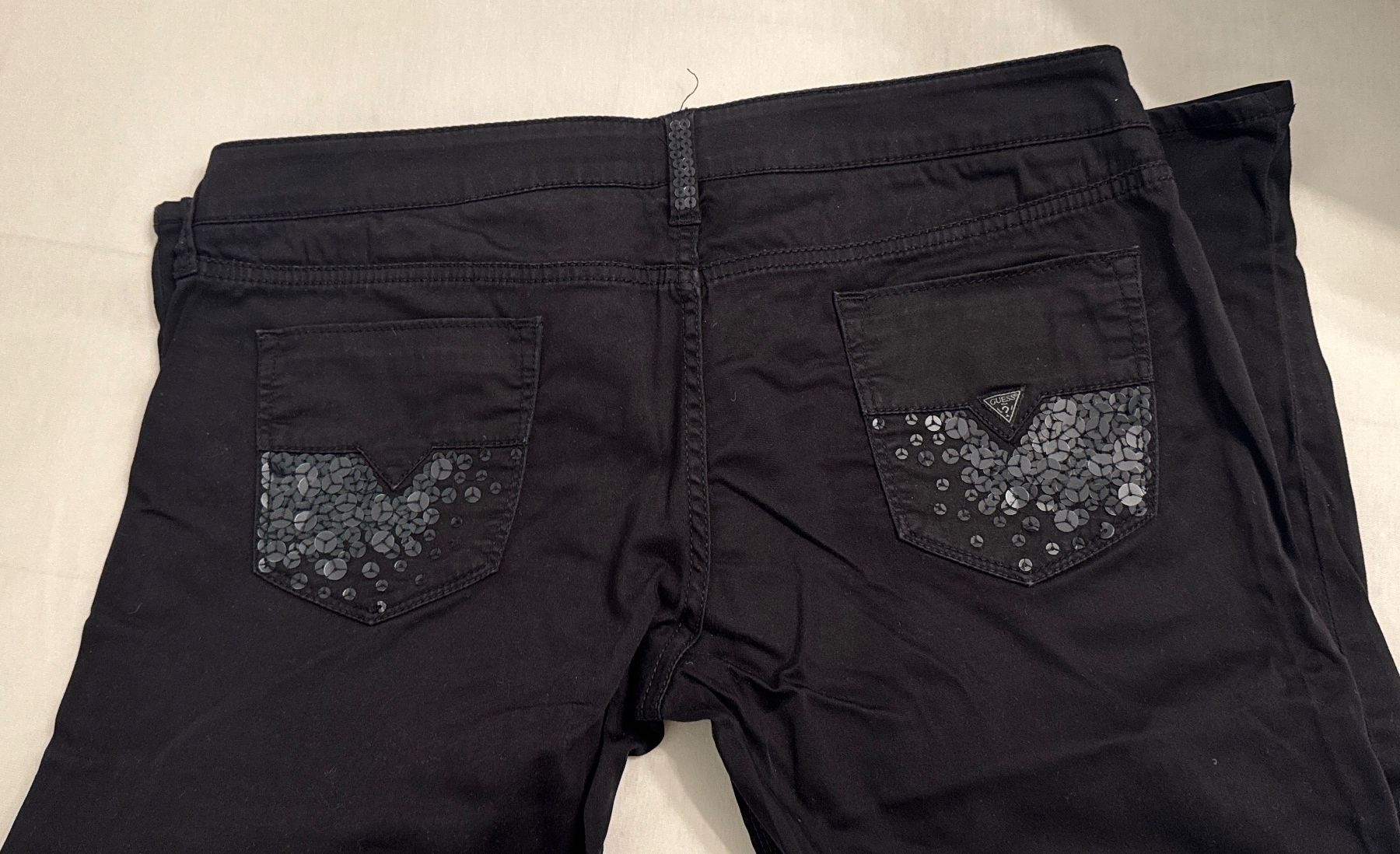 Guess Hosen: Guess hose – Gebraucht aus Bachenbülach von mel_di 4