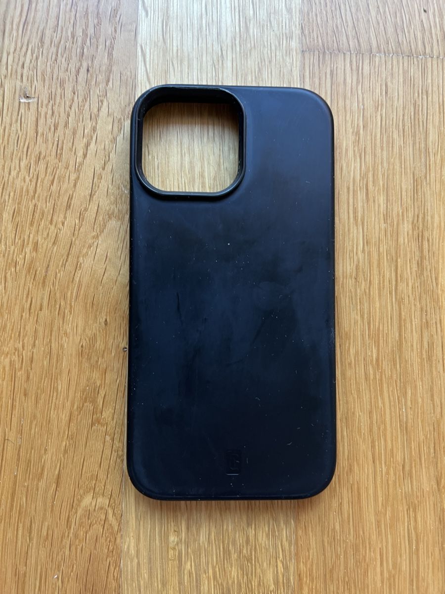 Cover & Protezioni schermo: Cover nero Iphone 13 Pro Max – Usato da Bôle venduto da dany2021