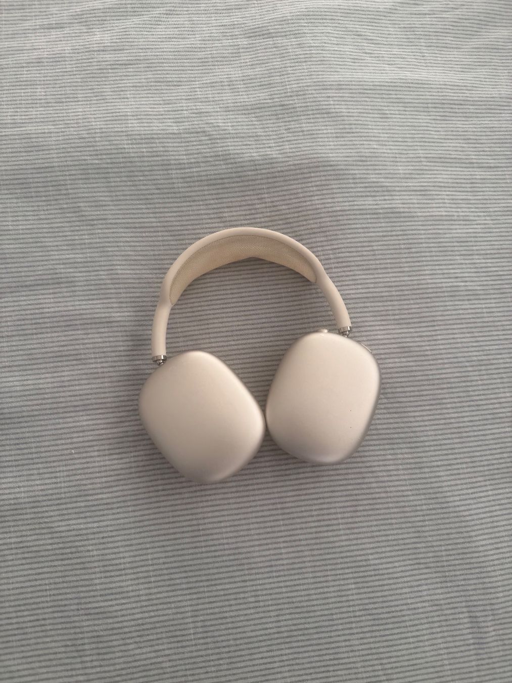 Apple Cuffie: Casque AirPods Max Beige – Usato da Gland venduto da val_zbf8 1