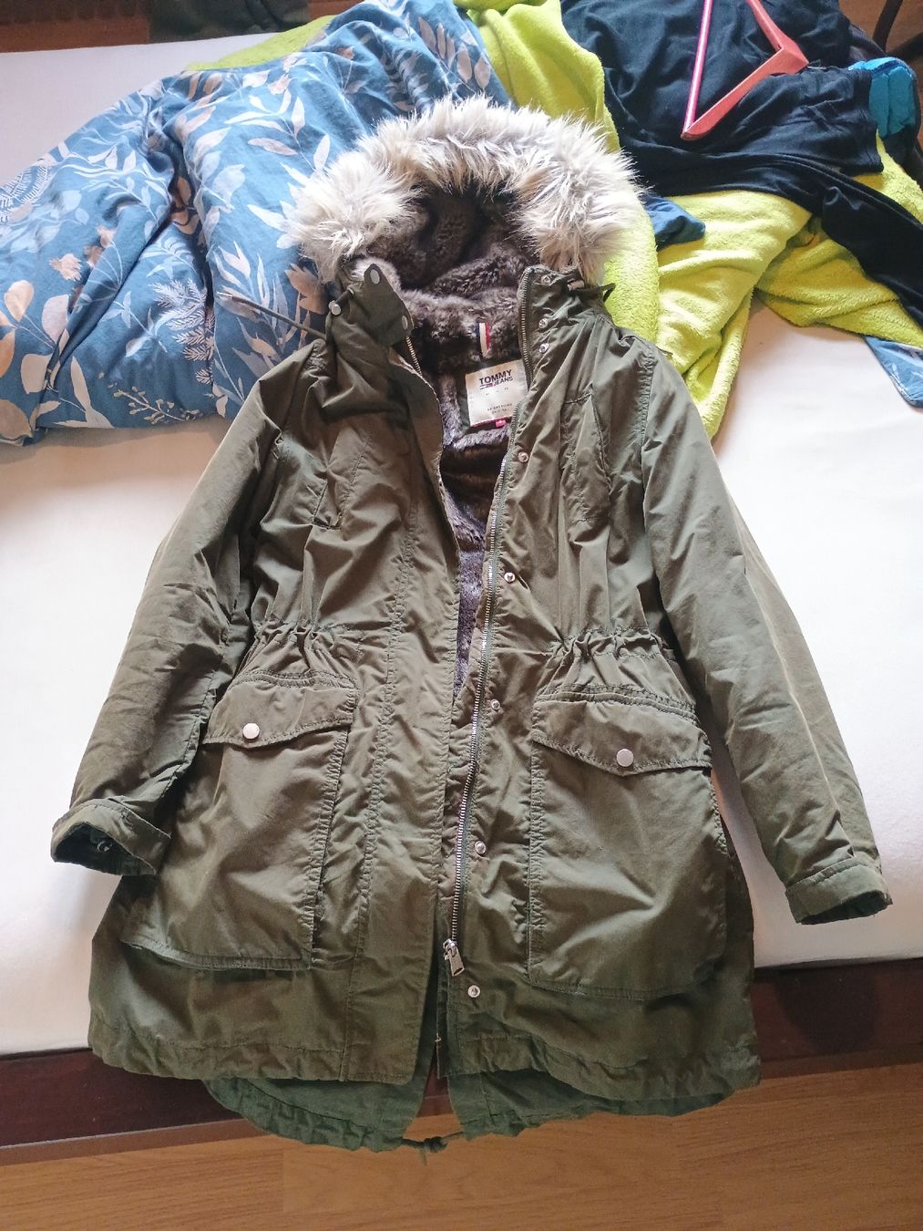 Tommy Hilfiger Cappotti: manteau Tommy Hilfiger – Nuovo (secondo la descrizione) da Athenaz (Avusy) venduto da alainfilograna