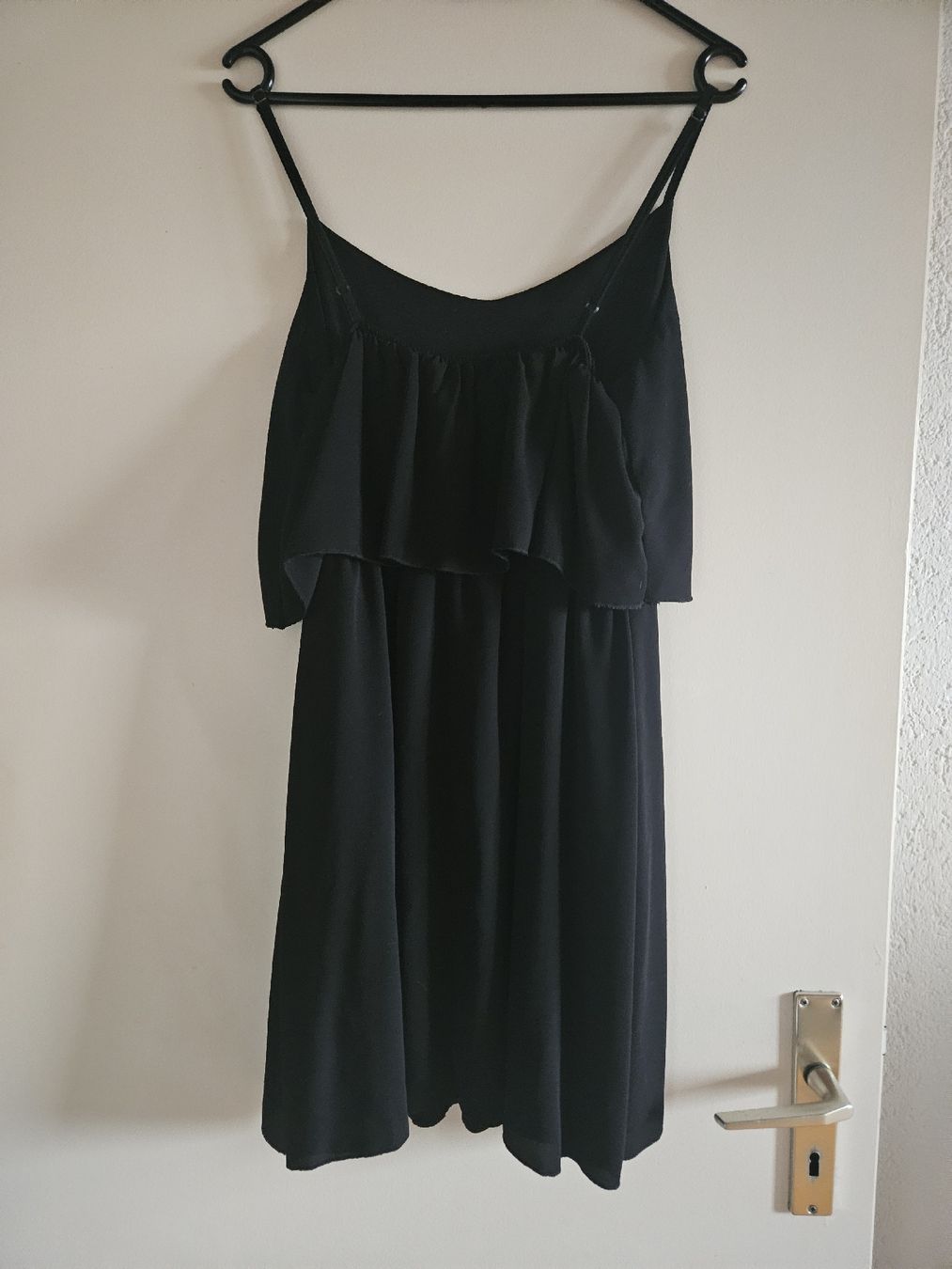 Robes: Robe courte noir – D'occasion à Fontenais par zizatie 1