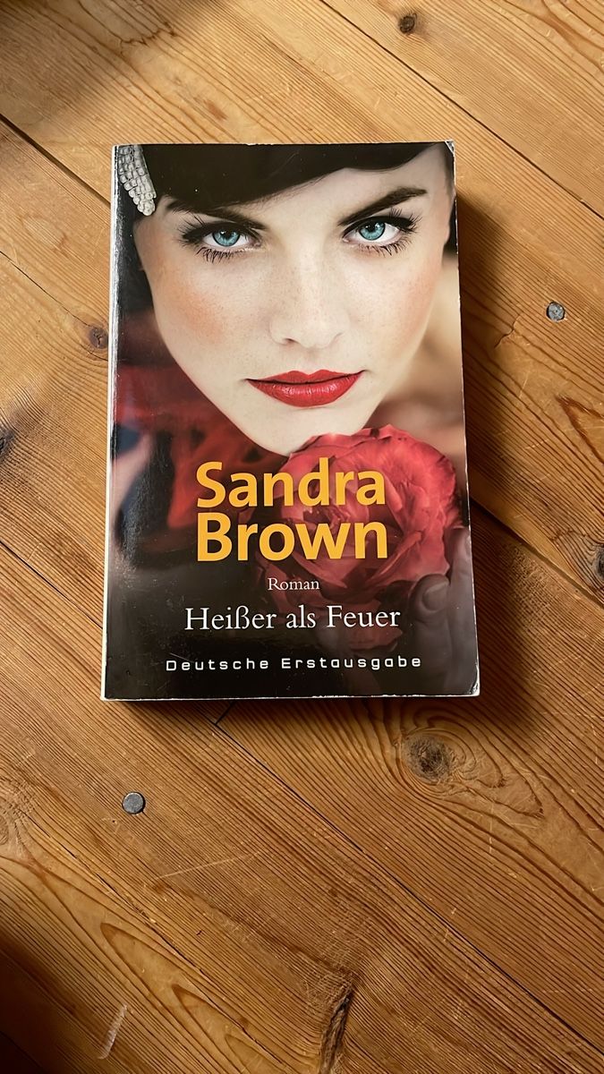 Libri: Sandra Brown Heisser als Feuer – Usato da Anglikon venduto da Sternli180