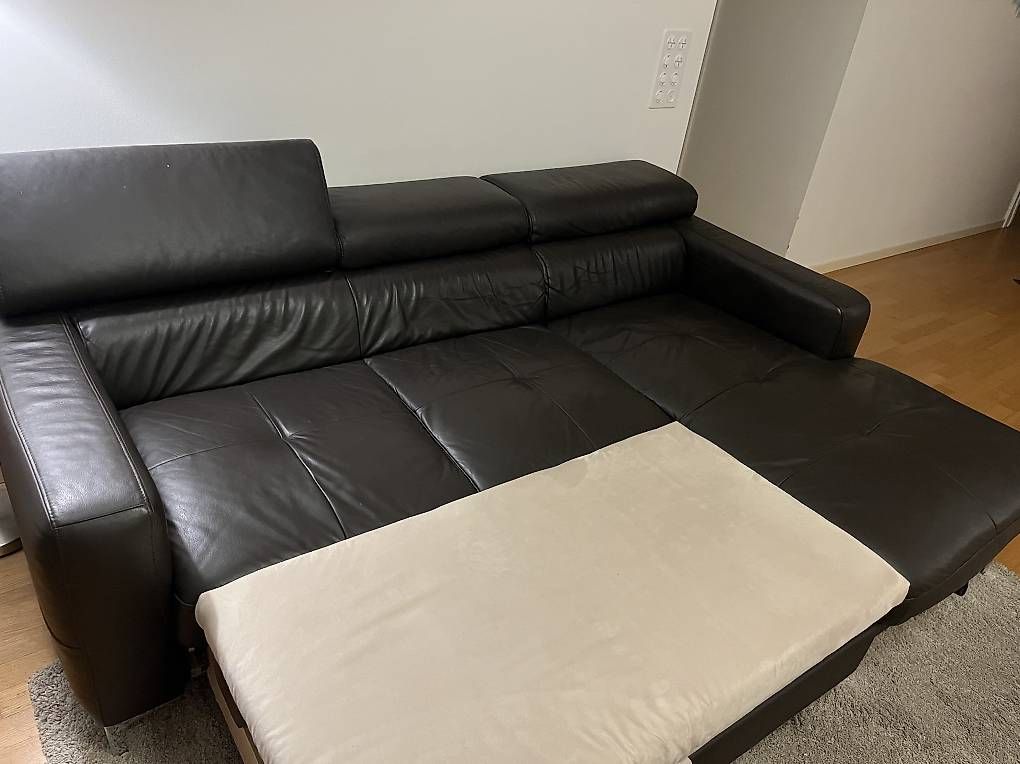 Divani: Leder Ecksofa dunkelbraun mit Schlaffunktion & Bettkasten – Usato da Luzern venduto da kam_ytk8 2