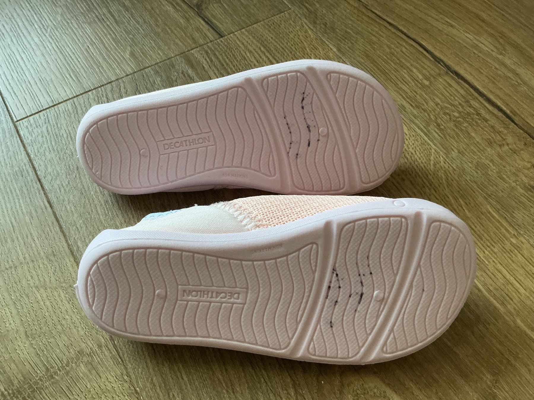 Decathlon Schuhe für Jungen: Baby slippers shoes 23 – Gebraucht aus Brugg AG von Magna3 2