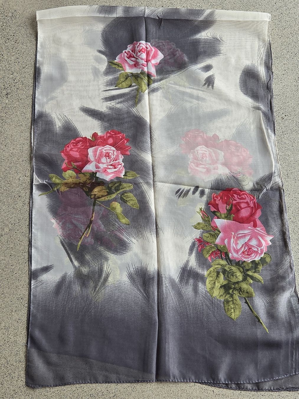 Foulard & Sciarpe: Luftig, leichter Schal 50 x 150 cm – Nuovo e nell'imballaggio originale da Frauenfeld venduto da Schenken-mit-Herz 2