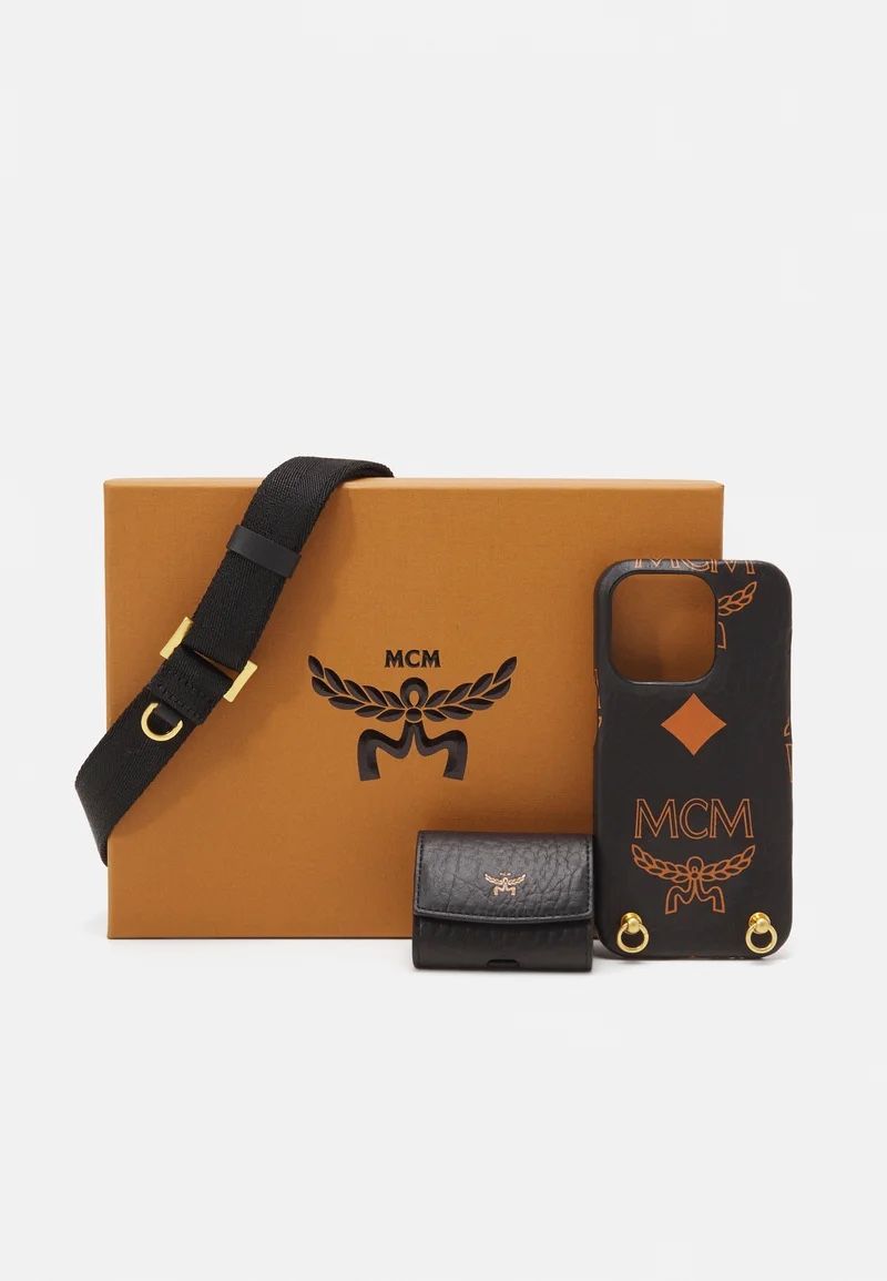 Mcm Covers & Schutzfolien: MCM Handyhülle IPhone 15 Pro Original! – Neu (gemäss Beschreibung) aus Dietikon von Prfk11.. 1