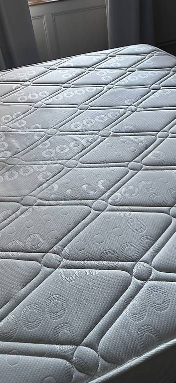 Materassi: Matratze 160x200x20xm – Usato da Basel venduto da Gelal82 1
