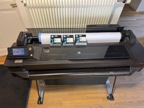 Hewlett Packard Stampanti: HP DesignJet T520 – Usato da Golaten venduto da Stewol 1