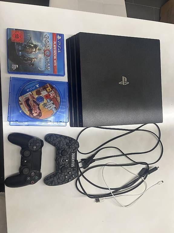 Konsolen: Ps4 pro  – Gebraucht aus Bern von DR.MAMA