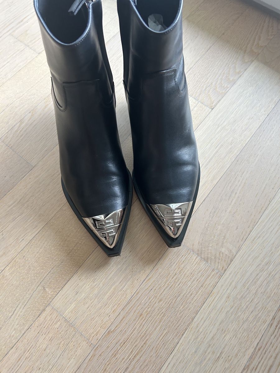 Givenchy Damenschuhe: Givenchy Ankle Boots  37 – Gebraucht aus Schaffhausen von missclichy 3
