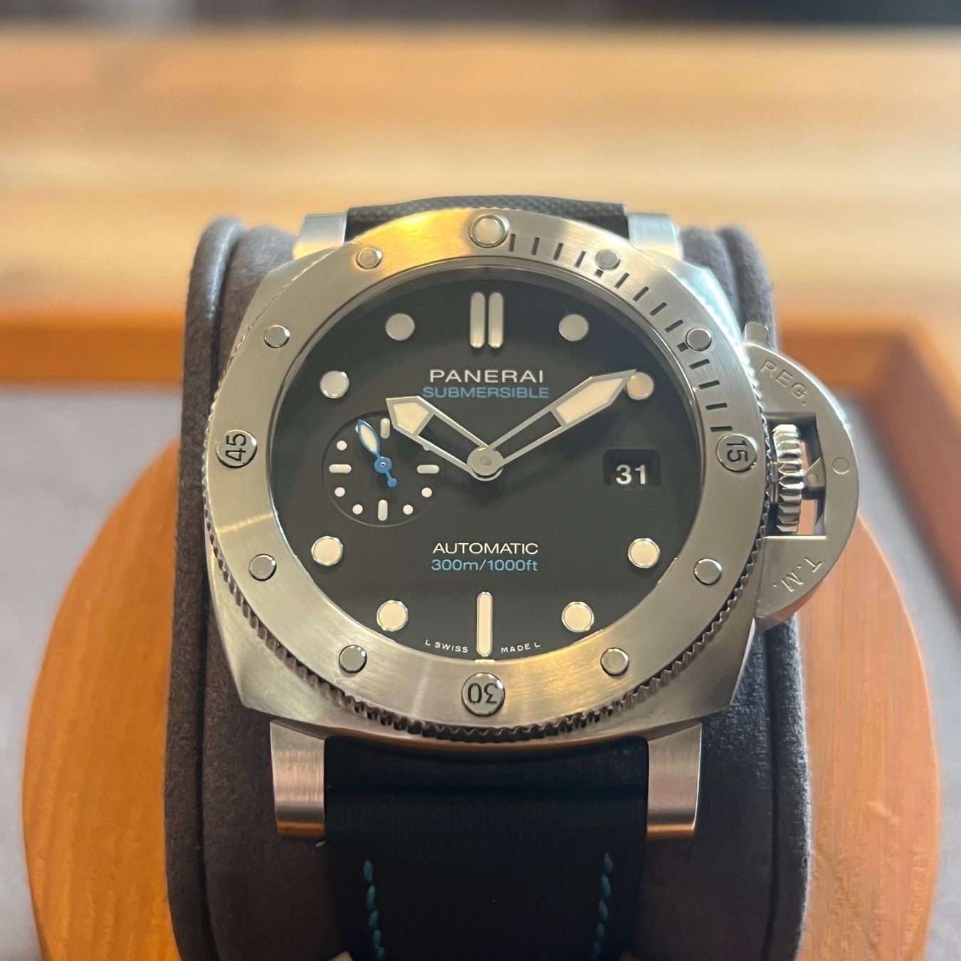 Panerai Orologi: Panerai Submersible Automatic Black Dial PAM1596 – Usato da Carouge GE venduto da Watchaser