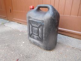 Benzinkanister / Dieselkanister / Kraftstoffbehälter 10 Lit.