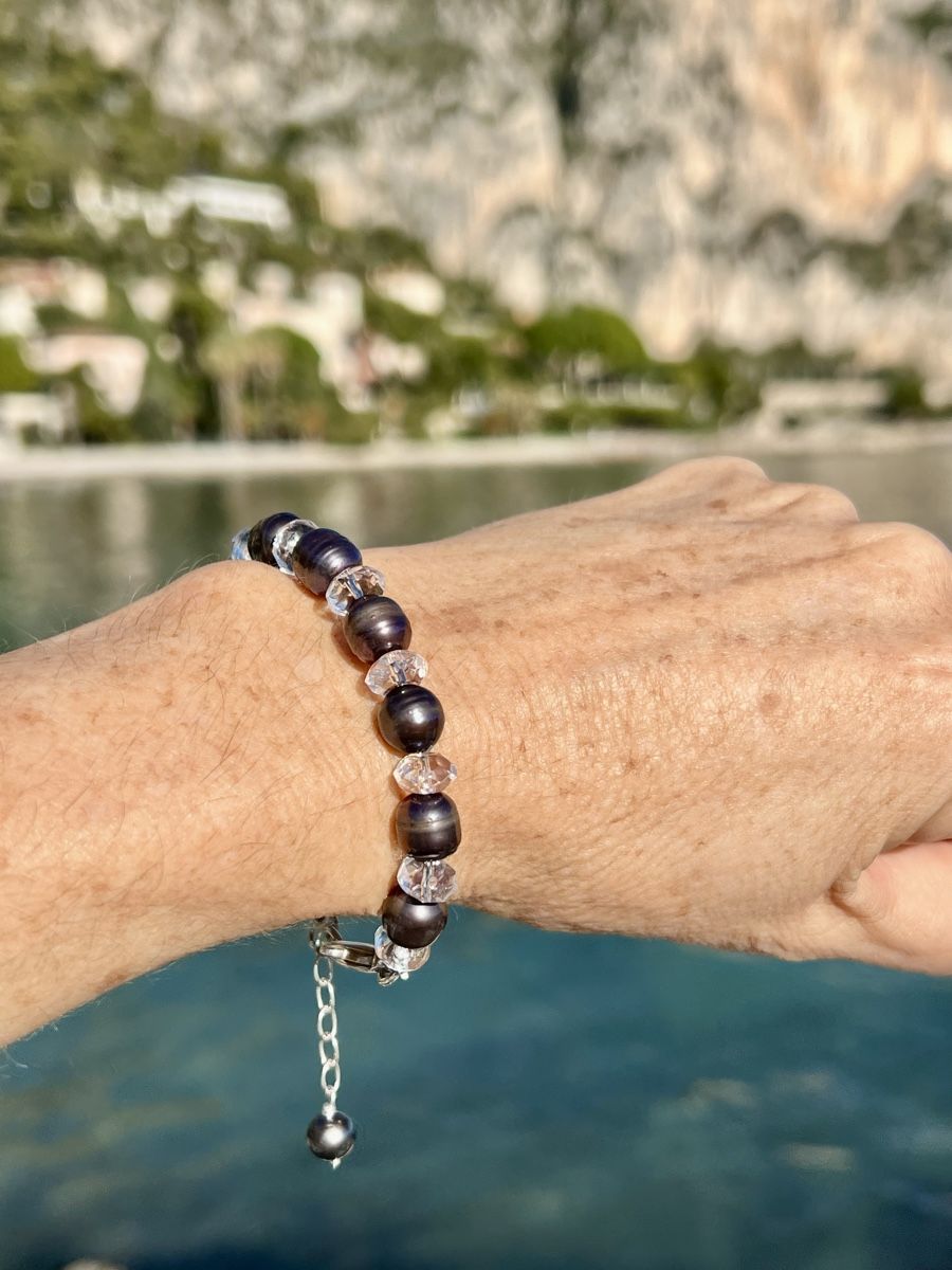 Bracciali & Braccialetti: Black Pearl & Rock Crystal Bracelet Silver – Nuovo e nell'imballaggio originale da Rüschlikon venduto da ThereseJewelryDesign