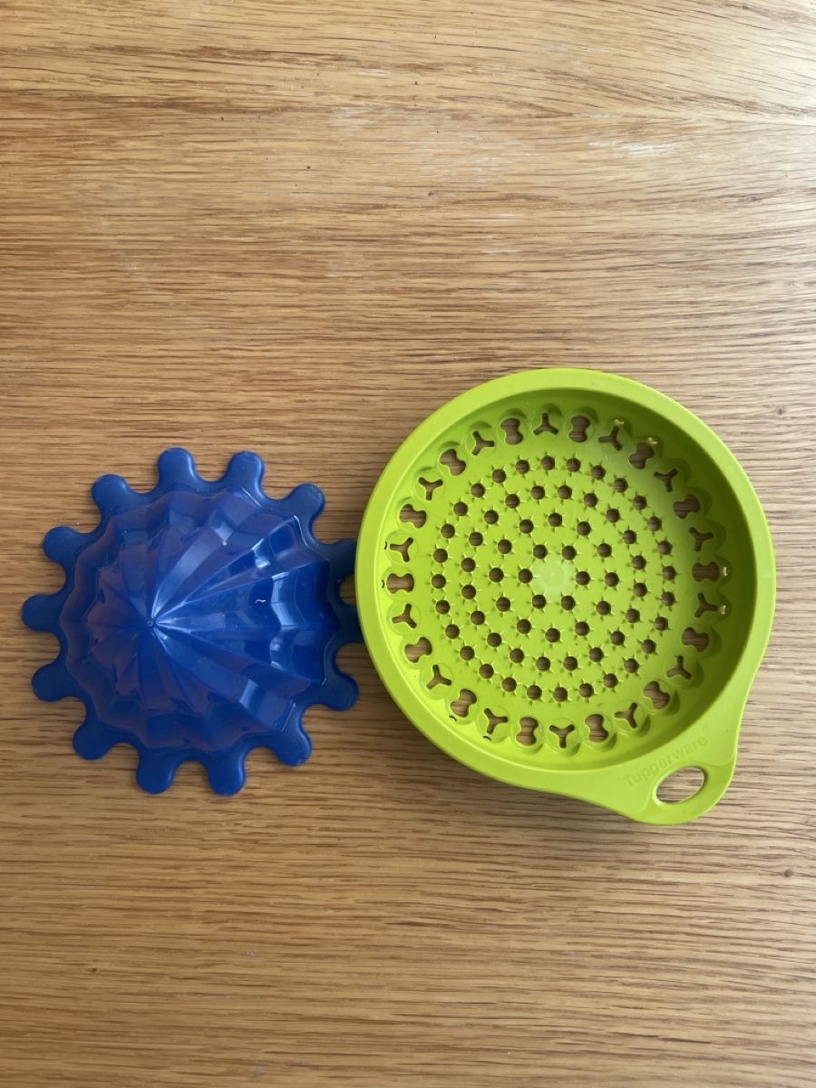 Tupperware Elettrodomestici da cucina: Zitronen / Orangenpresse von Tupperware – Nuovo (secondo la descrizione) da Kaiseraugst venduto da KlausSina