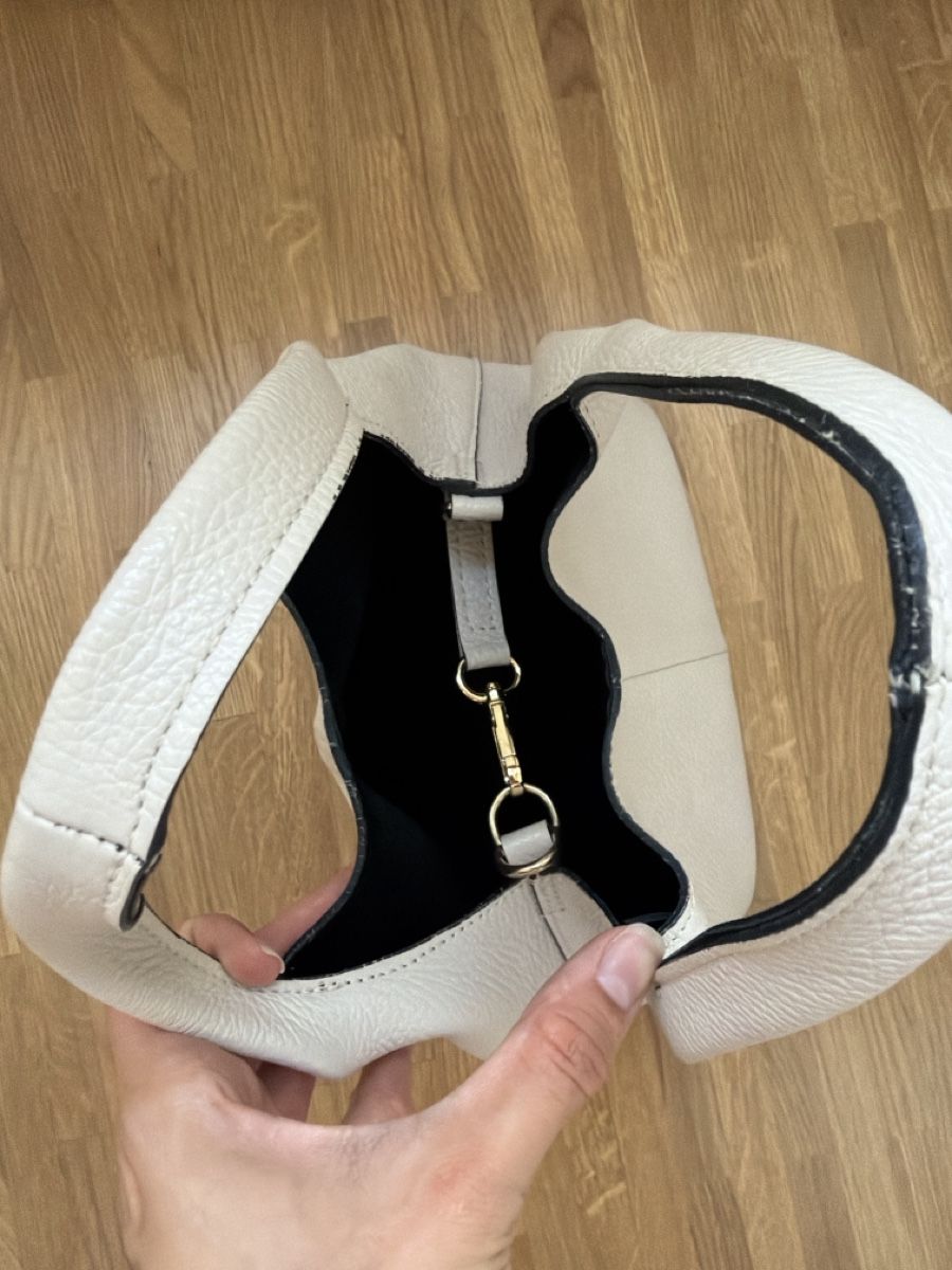 Borse da donna: Kleine Handtasche aus Leder – Usato da Zürich venduto da asg_closet 4