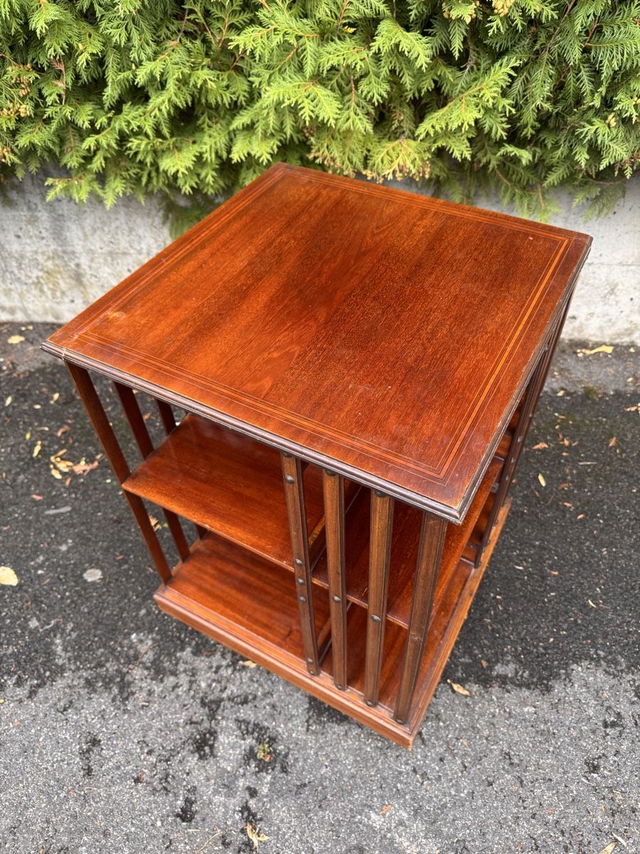 Scaffali: Ancienne bibliothèque tournante – Usato da Vésenaz venduto da Angela.C3 8