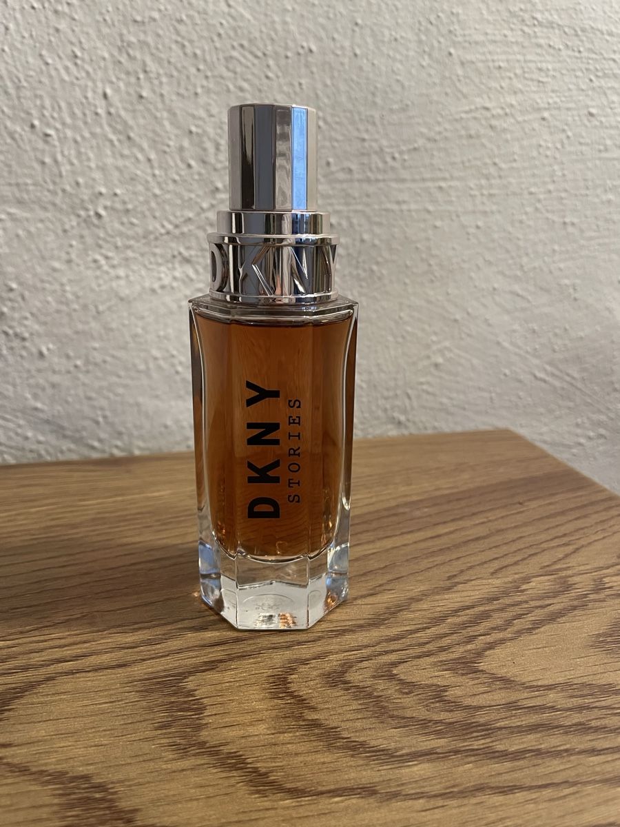 DKNY Profumi & Eau de Toilette: Eau De Parfum, DKNY Stories 50 ml – Nuovo (secondo la descrizione) da Schaffhausen venduto da Ameridienne