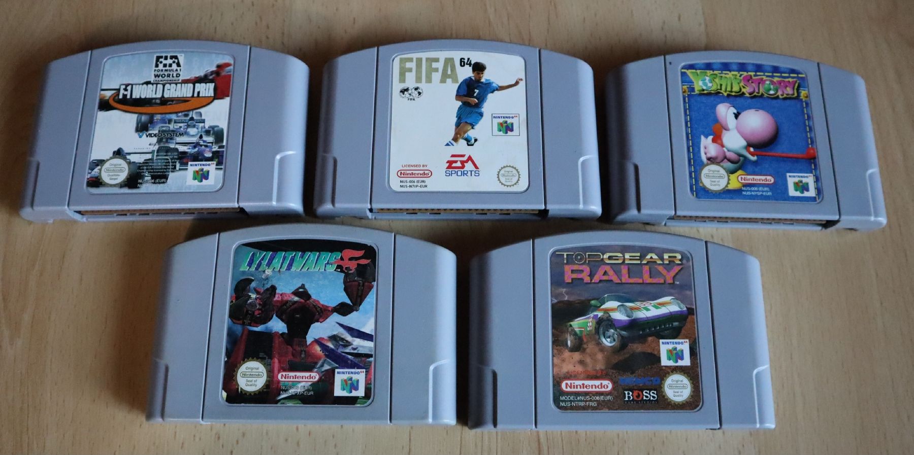 Nintendo Console: Nintendo 64 Konsole mit blauem Controller & 5 Top Games – Usato da Ochlenberg venduto da on3x 3