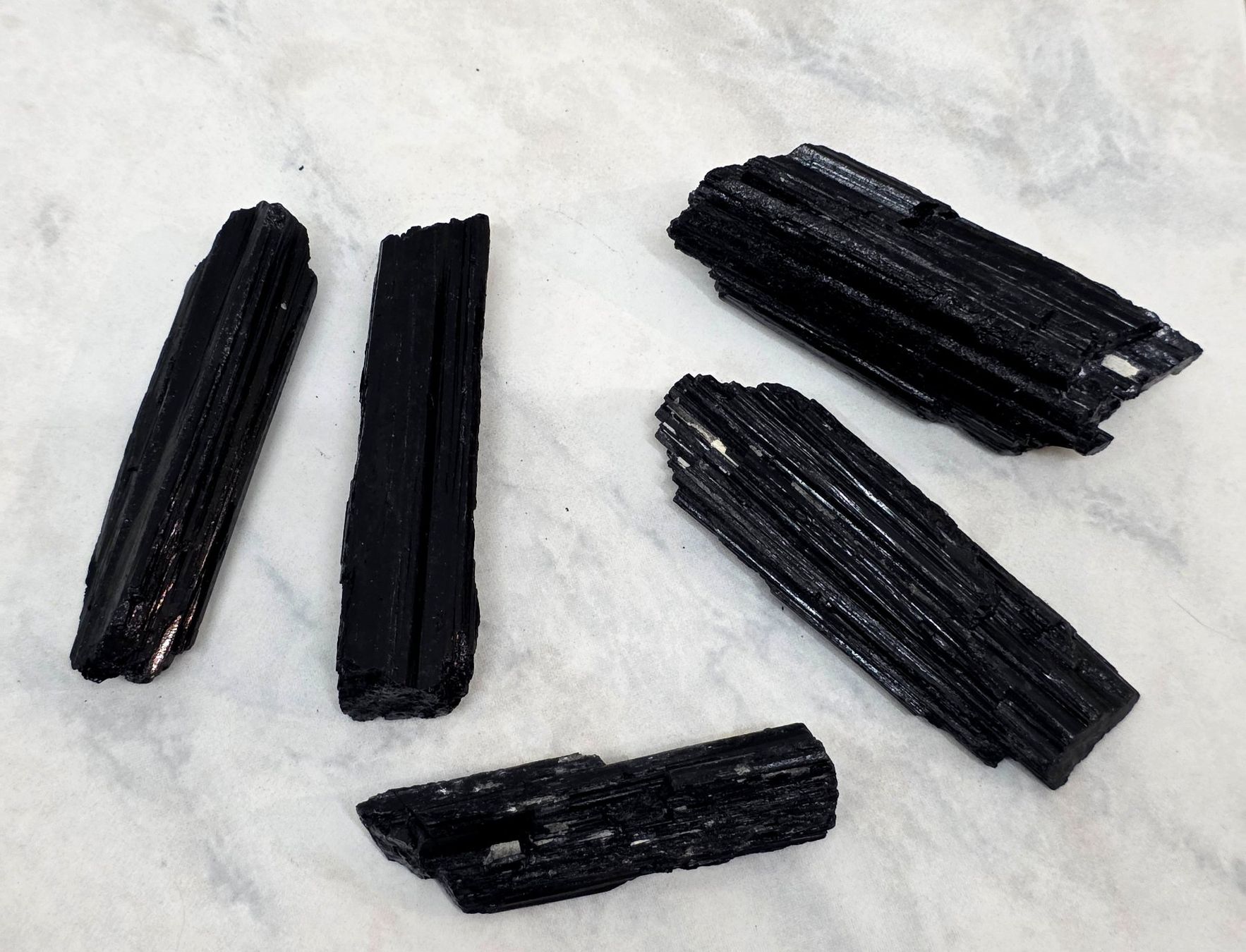 Minerali & Pietre curative: 5 schwarze Turmalin Stücke 461g – Nuovo e nell'imballaggio originale da Matzingen venduto da Shay_Crystalz