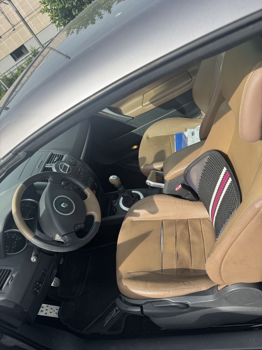 Renault Automobili: Renault Megane 2.0 16V – Usato da Wetzikon ZH venduto da mar_qqw5 6
