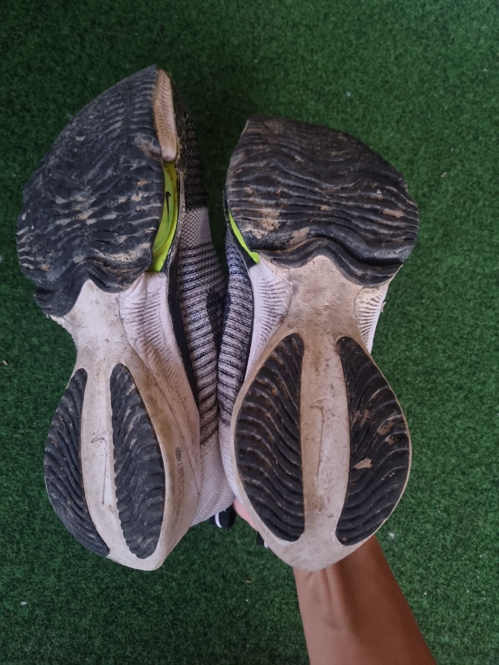 Nike Scarpe da uomo: Nike Zoom Laufschuhe Gr 42.5 – Usato da Emmenbrücke venduto da TopGato 1