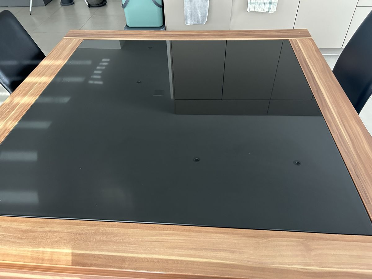 Tischset: Esstisch und mit 4 Stühlen – Gebraucht aus Boniswil von sim_7zhp 5