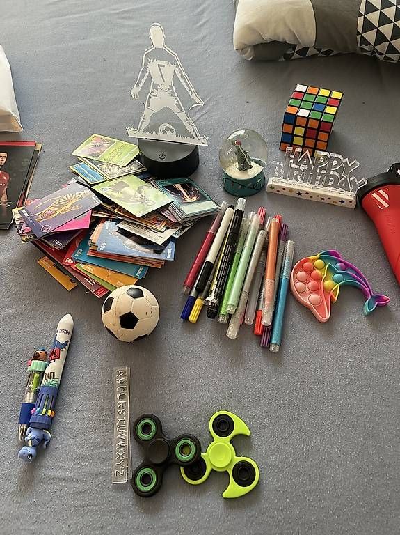 Carte collezionabili: Sammlerpaket  POSCA, Pokémon, Fortnite – Usato da Winterthur venduto da Campos1