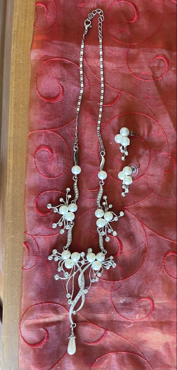 Colliers: Neues, Modeschmuck-Set! – Neuf avec emballage d'origine à Kallnach par sta_sy57 3